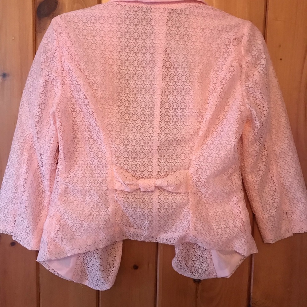 Blazer - Picture 5 of 5